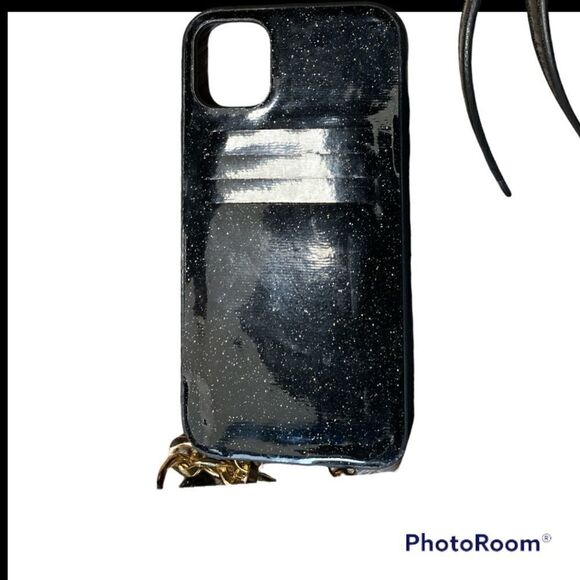 NWT iPhone 11 Case with straps - Picture 3 of 3